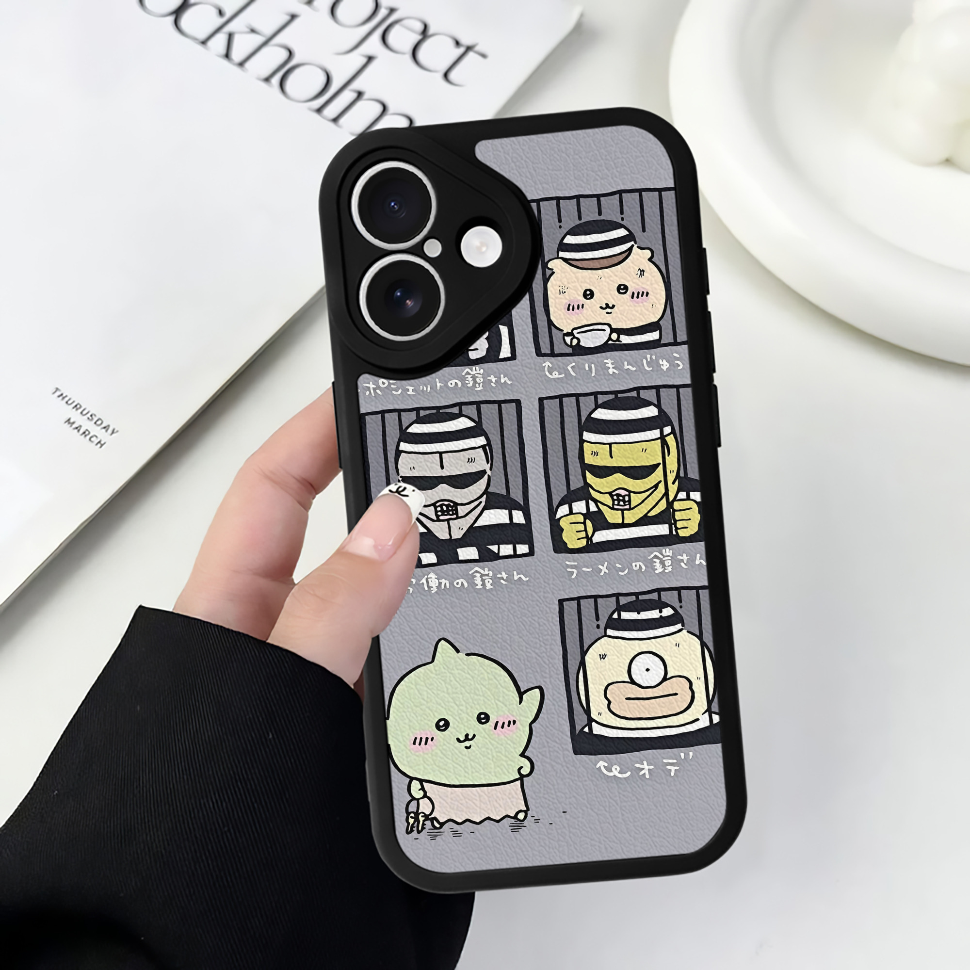 （画像用） ちいかわ Chii-kawa 【iPhone 16シリーズ対応】シリコンスマホケース（レザー調） 材質：シリコン